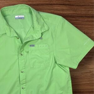 Columbia PFG Men’s Short Sleeve Button Down Fishing Shirt. Green. Small.